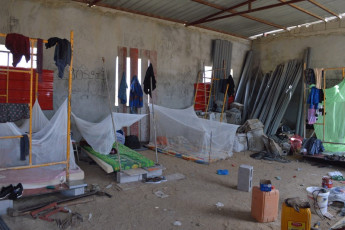 building team living quarters during construction